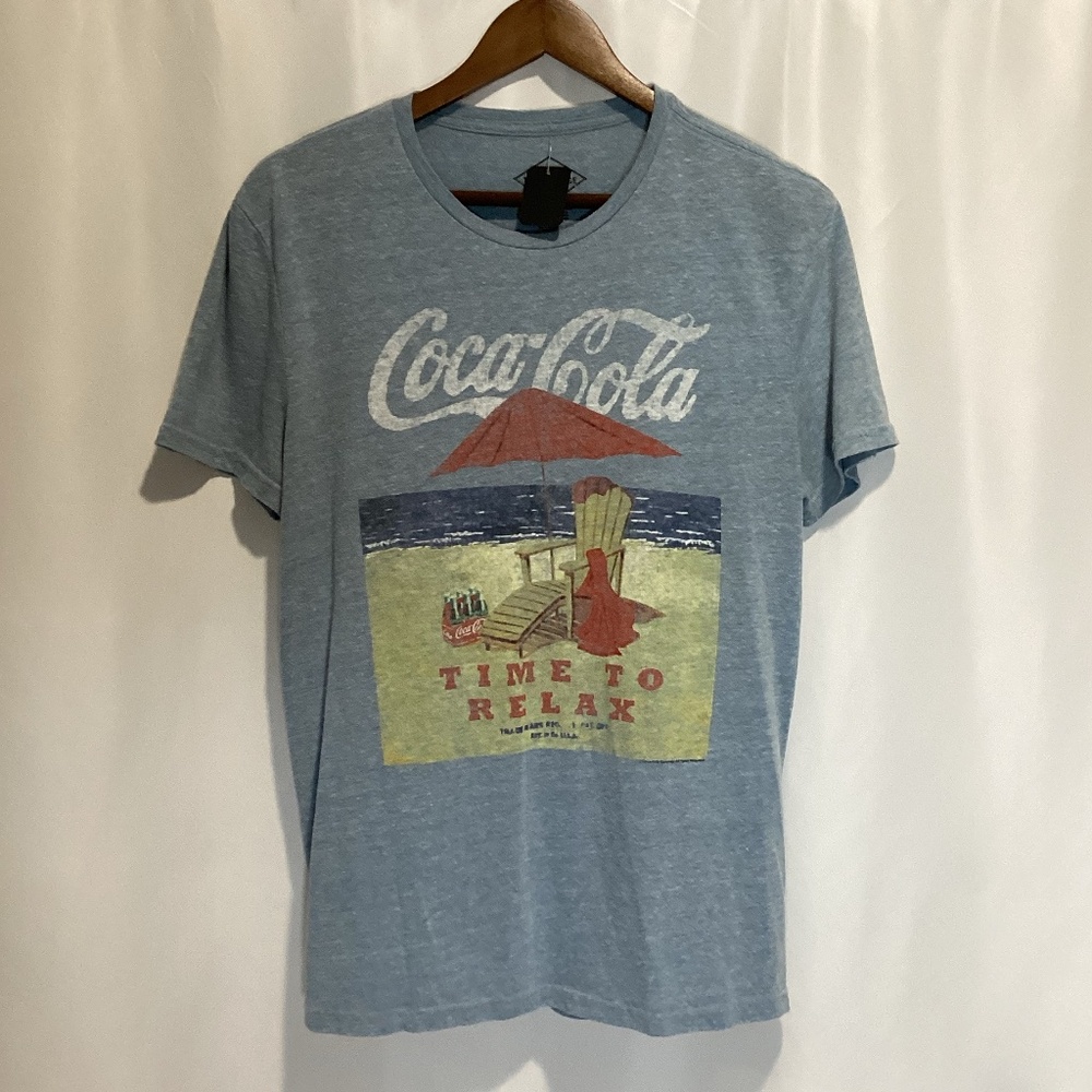 1000. Men’s Vintage Coca-Cola T-Shirt Light Blue | Size Medium